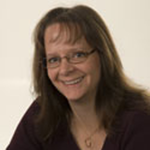 Lori Cadillac Mi Porcelain Veneer Dentists